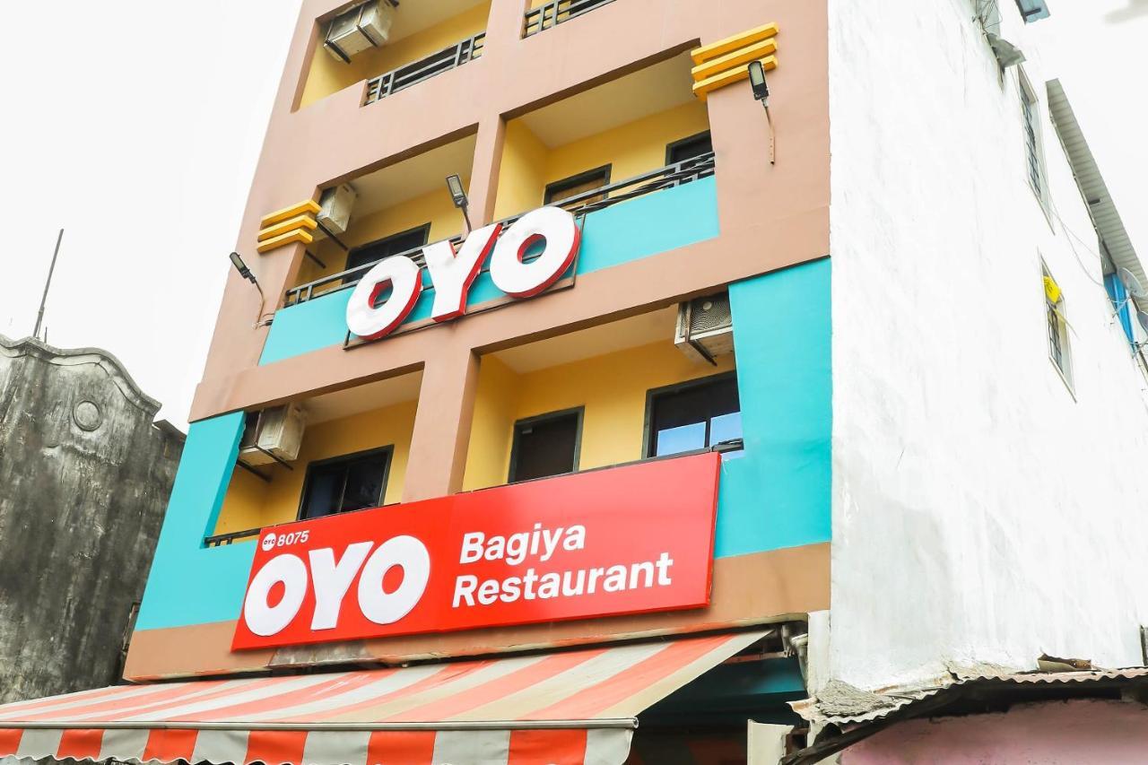 Spot On Bagiya Restaurant Hotel Harda Exterior photo
